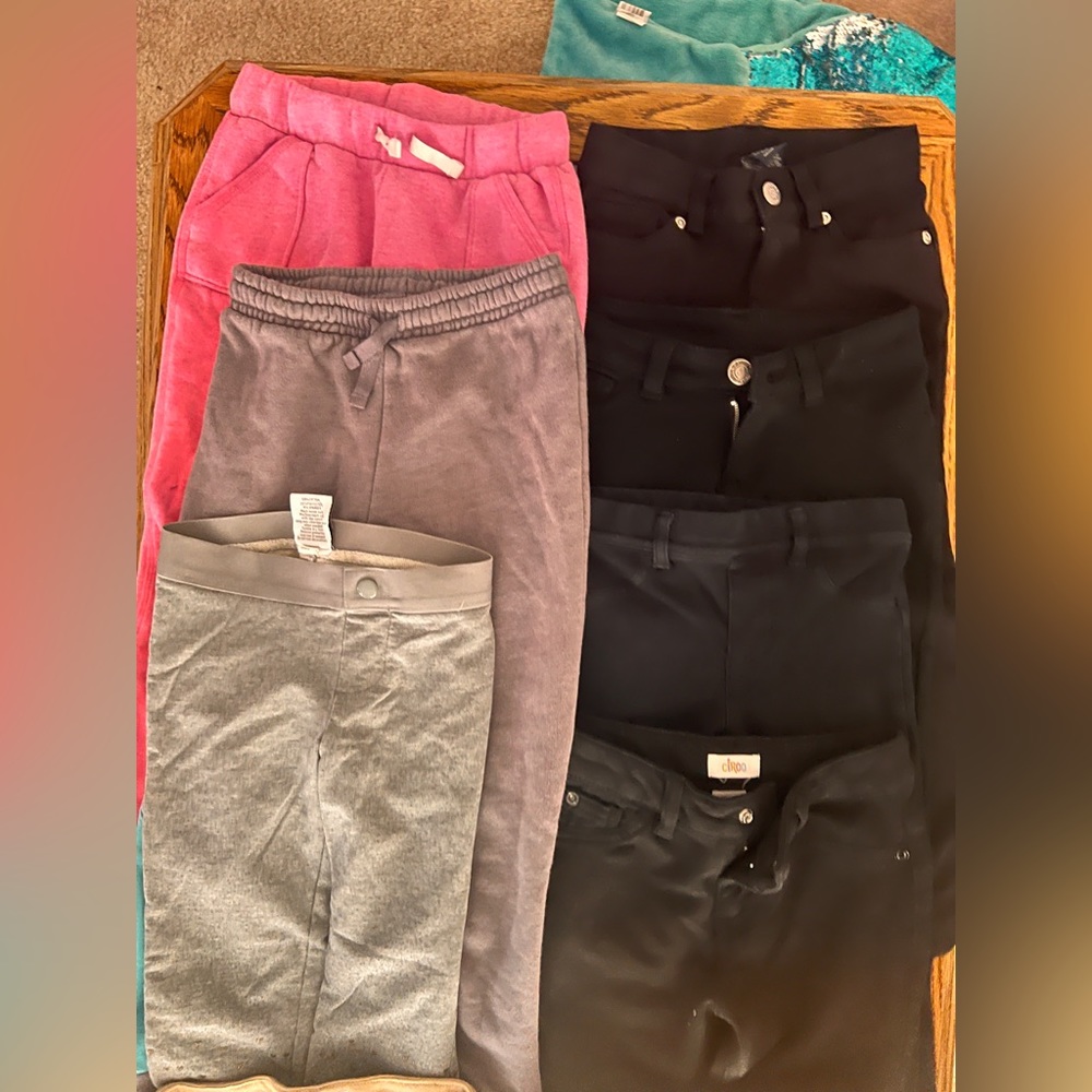 Lot of 9 pair of girls pants. Size 4/5. From non-smoking and pet free home.